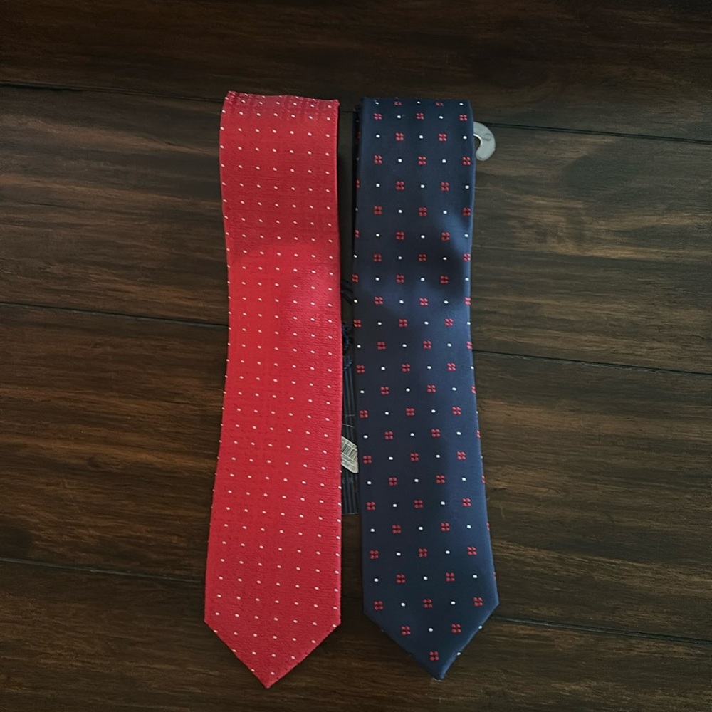 New - 2 ties . Navy and Red . Zilery’s - Italian Fit